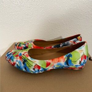 Earthies Vanya colorful floral ballet flat springtime comfort shoes size 10